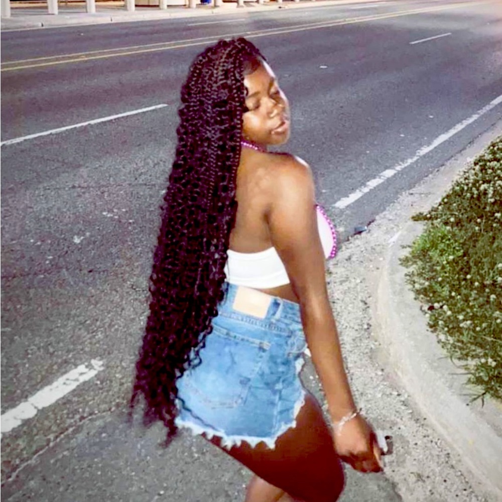 Meet your Posher, Faviola